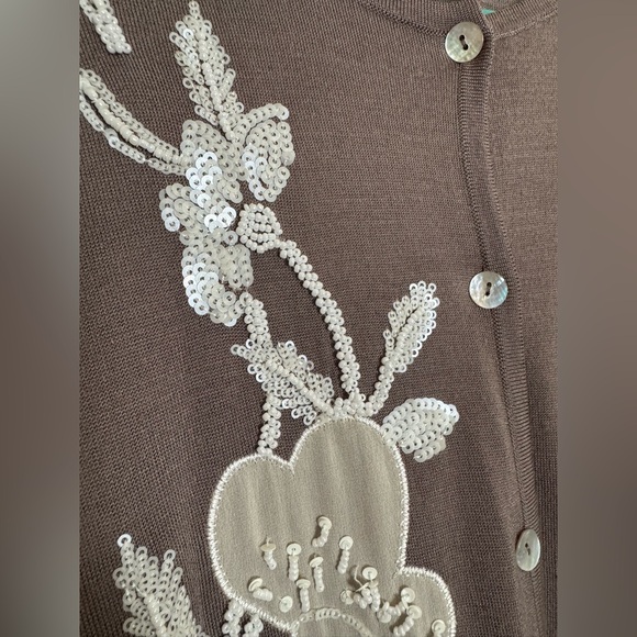 St John Couture Cardigan Beaded Floral Design Wool Blend Knit Women XL Buttons - Picture 4 of 10